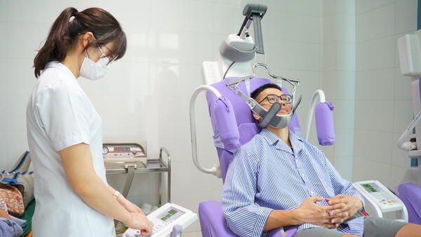 Điều trị bằng phương pháp kéo giãn