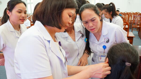 Thủ thuật nhĩ châm